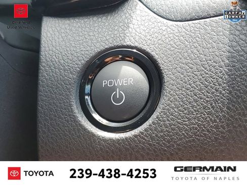 Used 2025 Toyota Camry SE FWD image 33