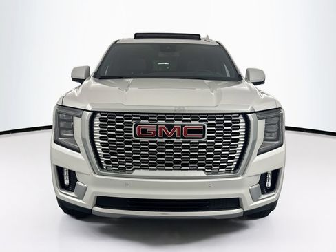 Used 2023 GMC Yukon Denali RWD image 2