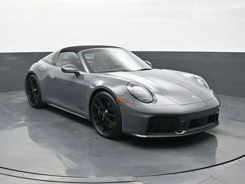 Certified 2026 Porsche 911 Targa 4 GTS AWD/4WD image 20