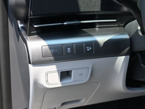 Used 2025 Hyundai Kona SEL image 19