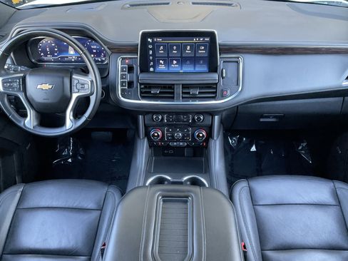 Used 2024 Chevrolet Suburban LT image 21