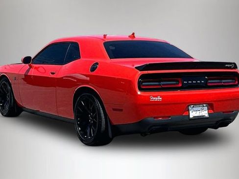 Used 2016 Dodge Challenger SRT Hellcat image 4