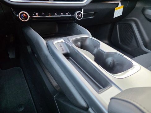 New 2026 Chevrolet Equinox EV LT w/ LPO, Blackout Package image 25