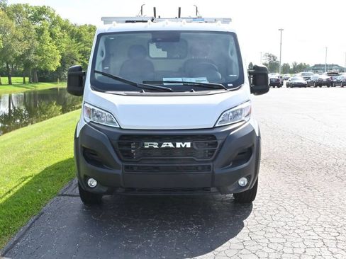 Used 2025 RAM ProMaster 2500 w/ Safety Group FWD image 2