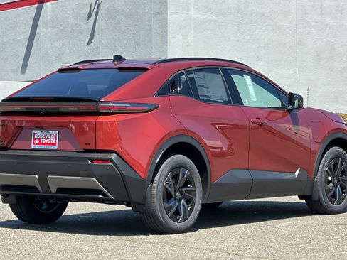 New 2026 Toyota C-HR AWD/4WD image 2
