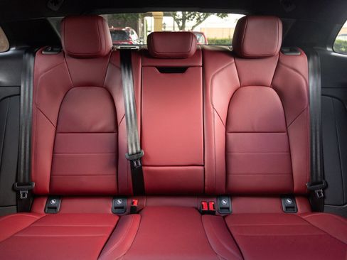 Certified 2026 Porsche Macan Electric RWD image 27