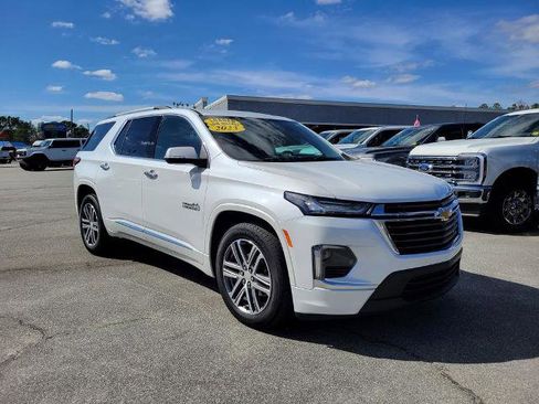 Used 2023 Chevrolet Traverse High Country w/ LPO, Floor Liner Package image 7