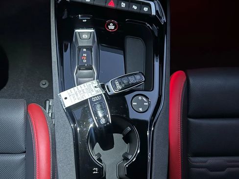 Used 2023 Audi RS e-tron GT image 44