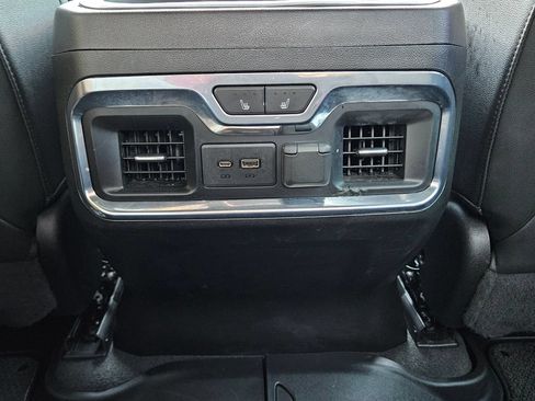 Used 2021 GMC Sierra 1500 AT4 w/ AT4 Value Package AWD/4WD image 27