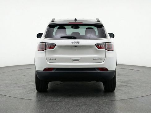 Used 2025 Jeep Compass Limited AWD/4WD image 7