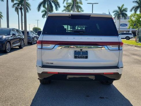 Used 2024 Lincoln Navigator Reserve AWD/4WD image 5