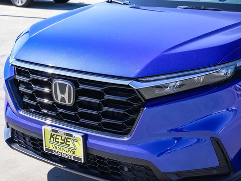 Used 2025 Honda CR-V EX-L image 8