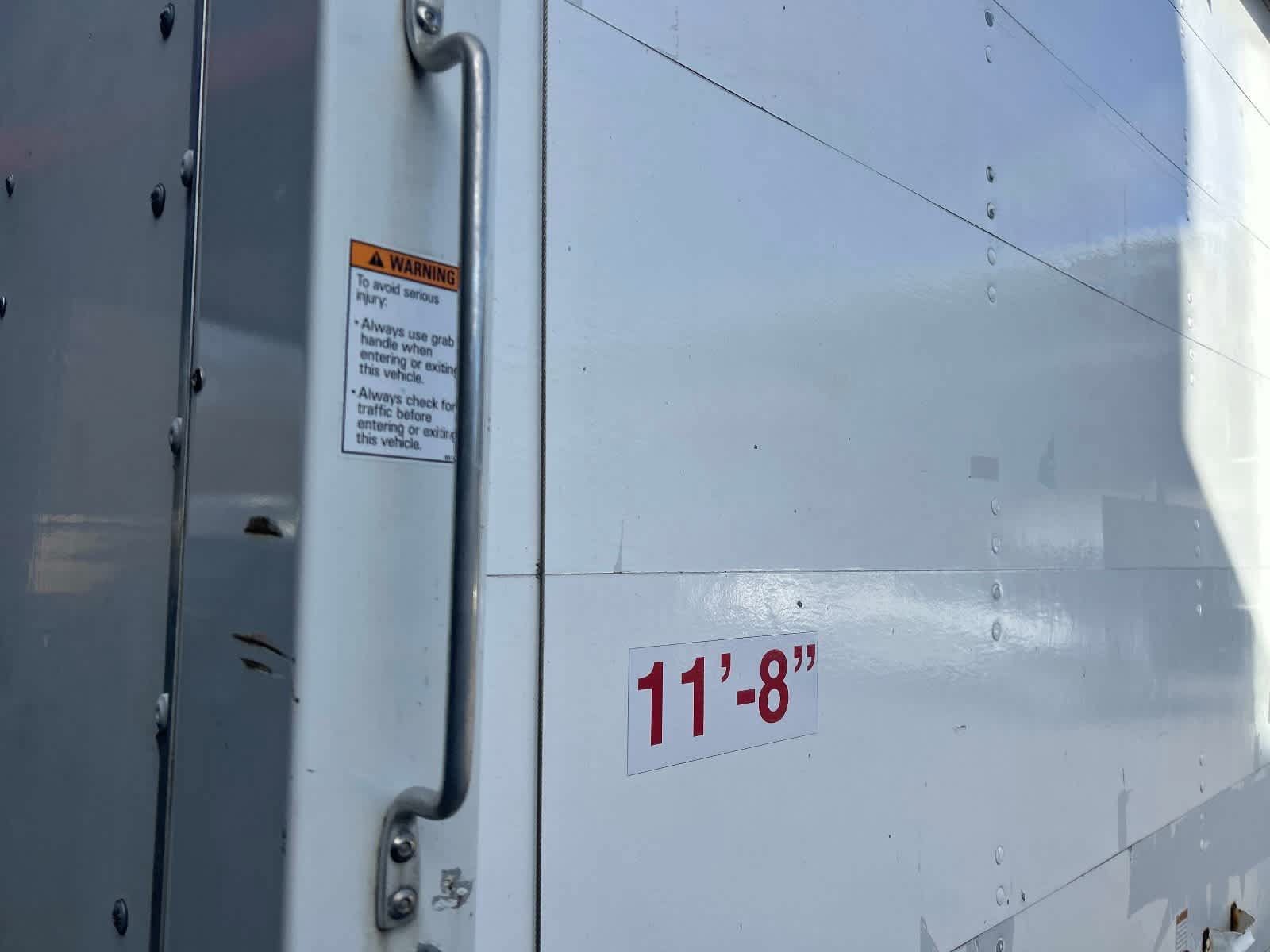 Used 2016 Chevrolet Express 3500 RWD image 18