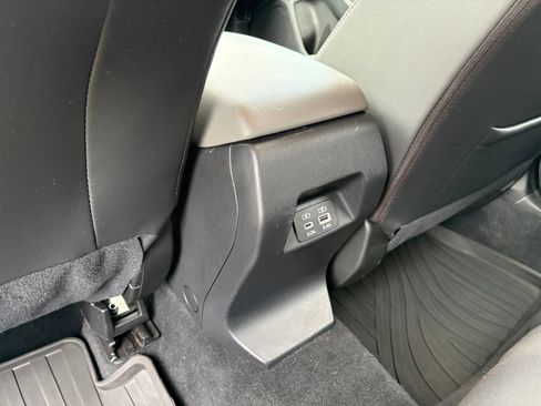 Certified 2024 Subaru Crosstrek 2.0i Premium AWD/4WD image 31