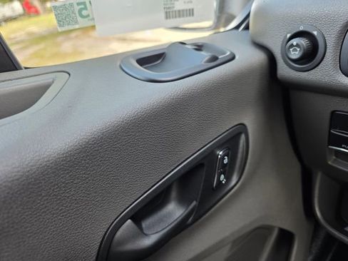 New 2026 Ford Transit 250 148 Medium Roof image 19