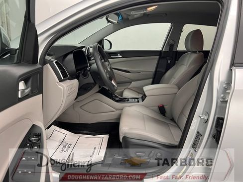 Used 2019 Hyundai Tucson Value FWD image 28