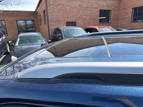 Used 2016 Ford Explorer XLT w/ Equipment Group 202A image 11