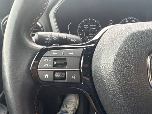 Certified 2025 Honda Pilot TrailSport image 17