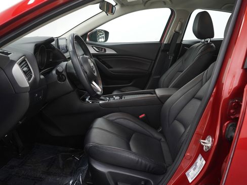 Used 2018 MAZDA MAZDA3 Touring image 18