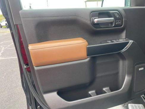 Used 2019 Chevrolet Silverado 1500 High Country image 24