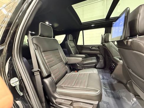 Used 2025 GMC Yukon AT4 Ultimate AWD/4WD image 60