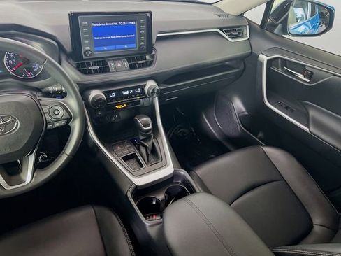 Used 2019 Toyota RAV4 XLE Premium FWD image 21