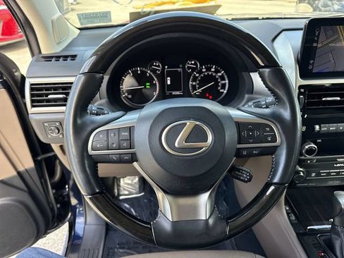 Used 2023 Lexus GX 460 Premium w/ Accessory Package AWD/4WD image 14