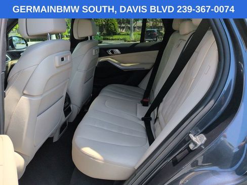 Used 2022 BMW X5 sDrive40i w/ Luxury Seating Package RWD image 16