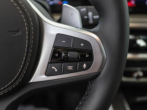 Used 2026 BMW X5 xDrive40i w/ M Sport Package image 13