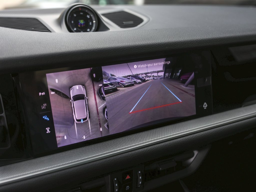Certified 2026 Porsche Cayenne AWD/4WD image 24