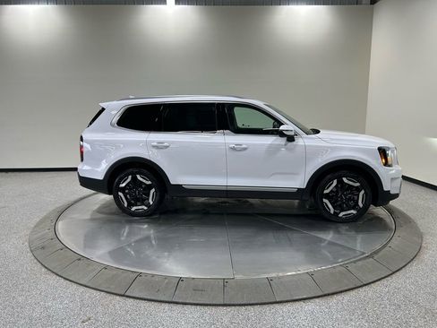 New 2025 Kia Telluride EX image 4