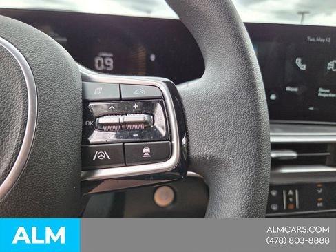 Used 2025 Kia Sorento LX FWD image 23
