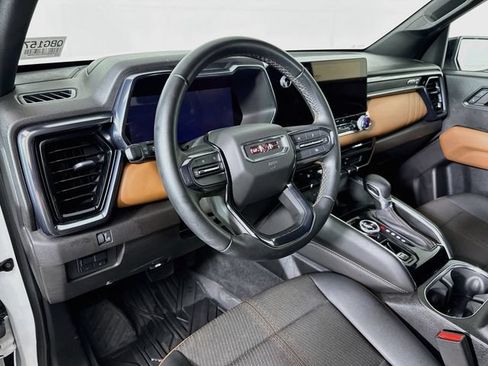 Used 2024 GMC Canyon AT4 AWD/4WD image 10