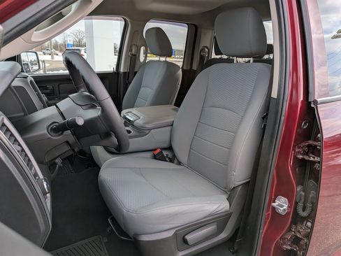 Used 2019 RAM 1500 Express image 14