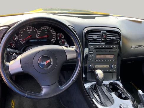 Used 2008 Chevrolet Corvette Coupe RWD image 6