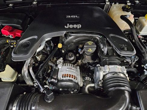 Used 2020 Jeep Gladiator Overland AWD/4WD image 50