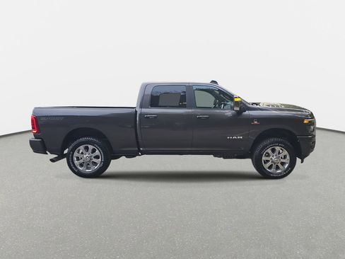 New 2026 RAM 2500 Laramie w/ Sport Appearance Package AWD/4WD image 4