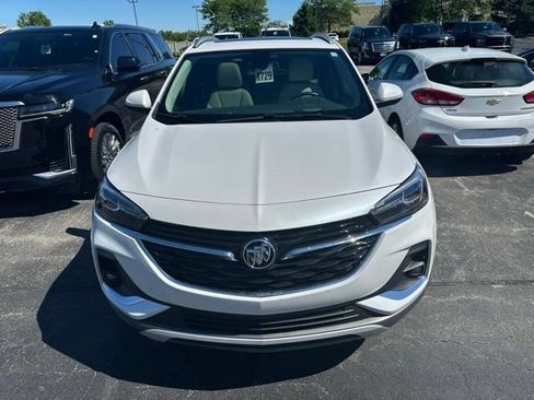 Used 2023 Buick Encore GX Essence w/ Experience Buick Package AWD/4WD image 3