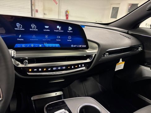 New 2026 Cadillac Lyriq Premium Luxury image 34