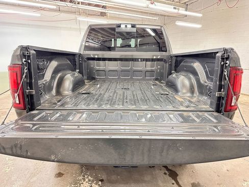 New 2026 RAM 2500 Big Horn AWD/4WD image 13