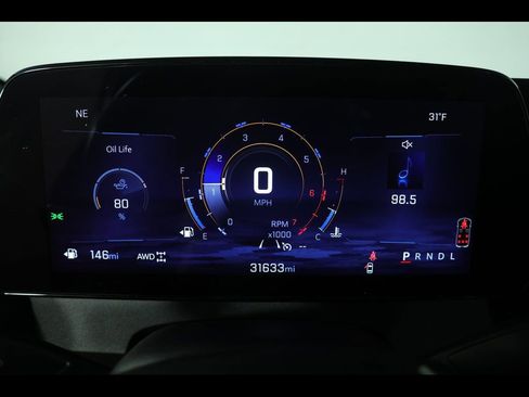 Used 2025 Chevrolet Traverse LT image 25