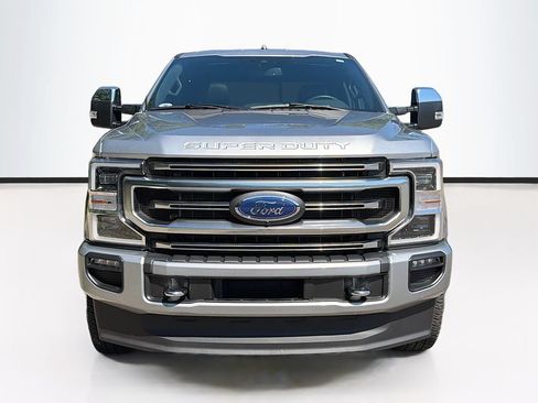 Used 2022 Ford F350 Platinum AWD/4WD image 2