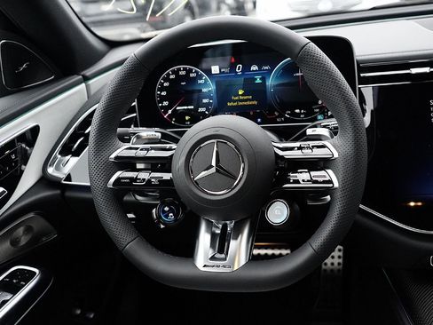New 2026 Mercedes-Benz E 53 AMG e 4MATIC Sedan image 17