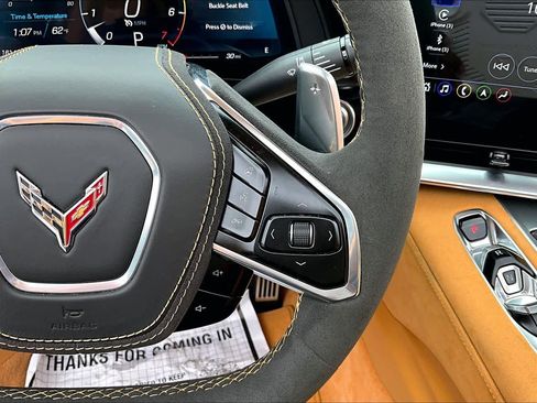 Used 2023 Chevrolet Corvette Stingray Premium Conv w/ Z51 Performance Package RWD image 21