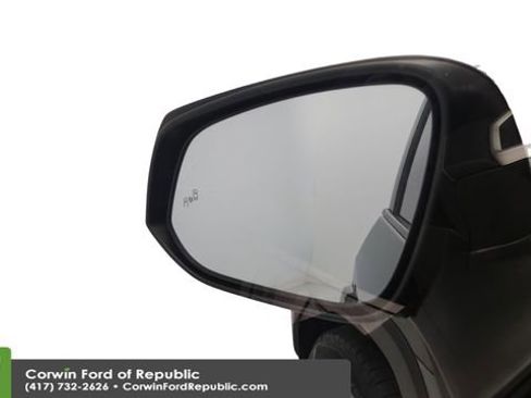 Used 2021 Toyota RAV4 XLE image 13