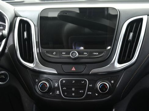 Used 2019 Chevrolet Equinox Premier AWD/4WD image 9