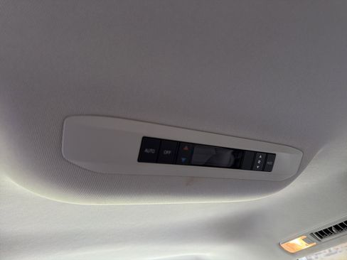 Certified 2021 Toyota Sienna LE AWD/4WD image 24