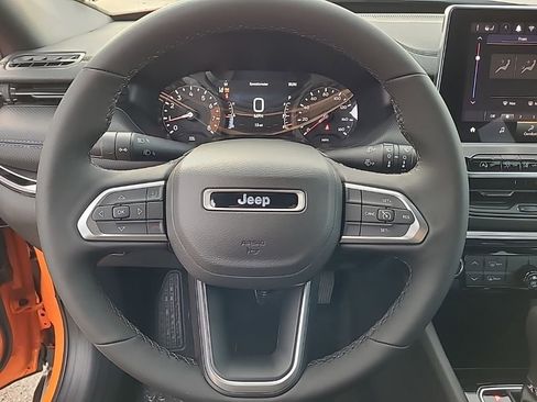 New 2026 Jeep Compass Latitude AWD/4WD image 5