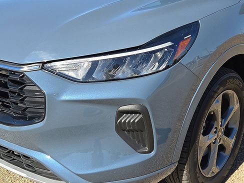 Used 2024 Ford Escape ST-Line image 9