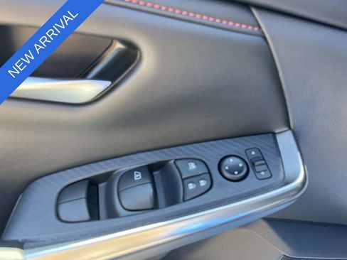 Used 2025 Nissan Sentra SR w/ SR Premium Package FWD image 28
